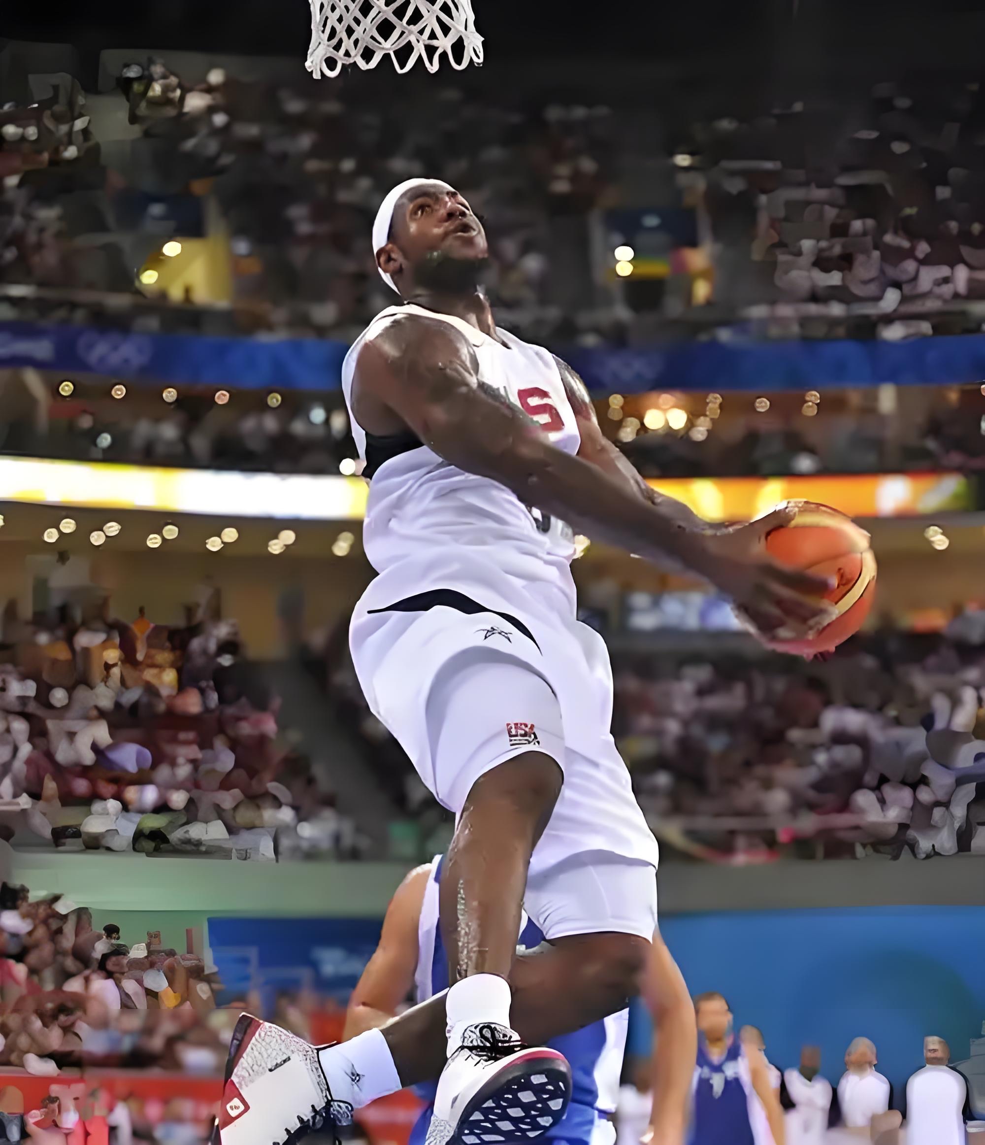 雄鹿轻取北京队，詹姆斯惊艳四座