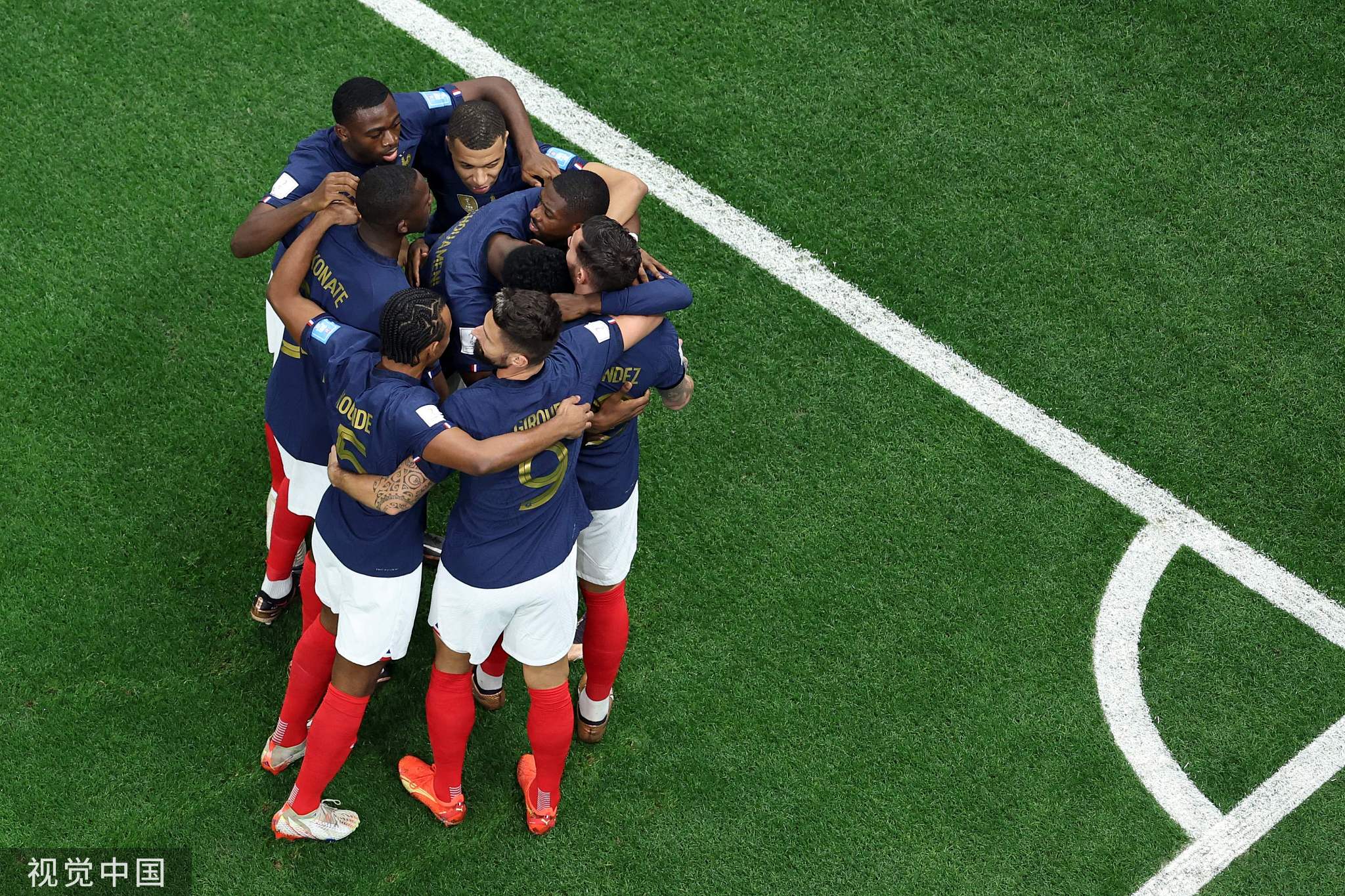 阿根廷碾压摩洛哥,莱万点燃赛场 阿根廷碾压摩洛哥,莱万点燃赛场