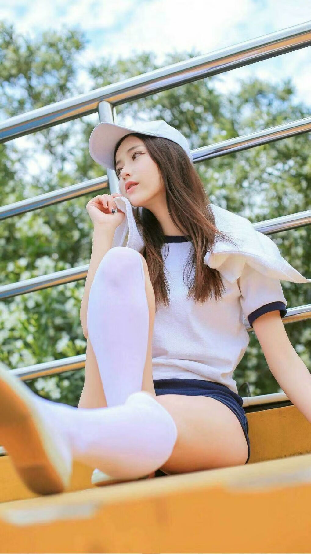 逆风王者的加冕礼，莱万硬仗之王与智利的史诗逆转