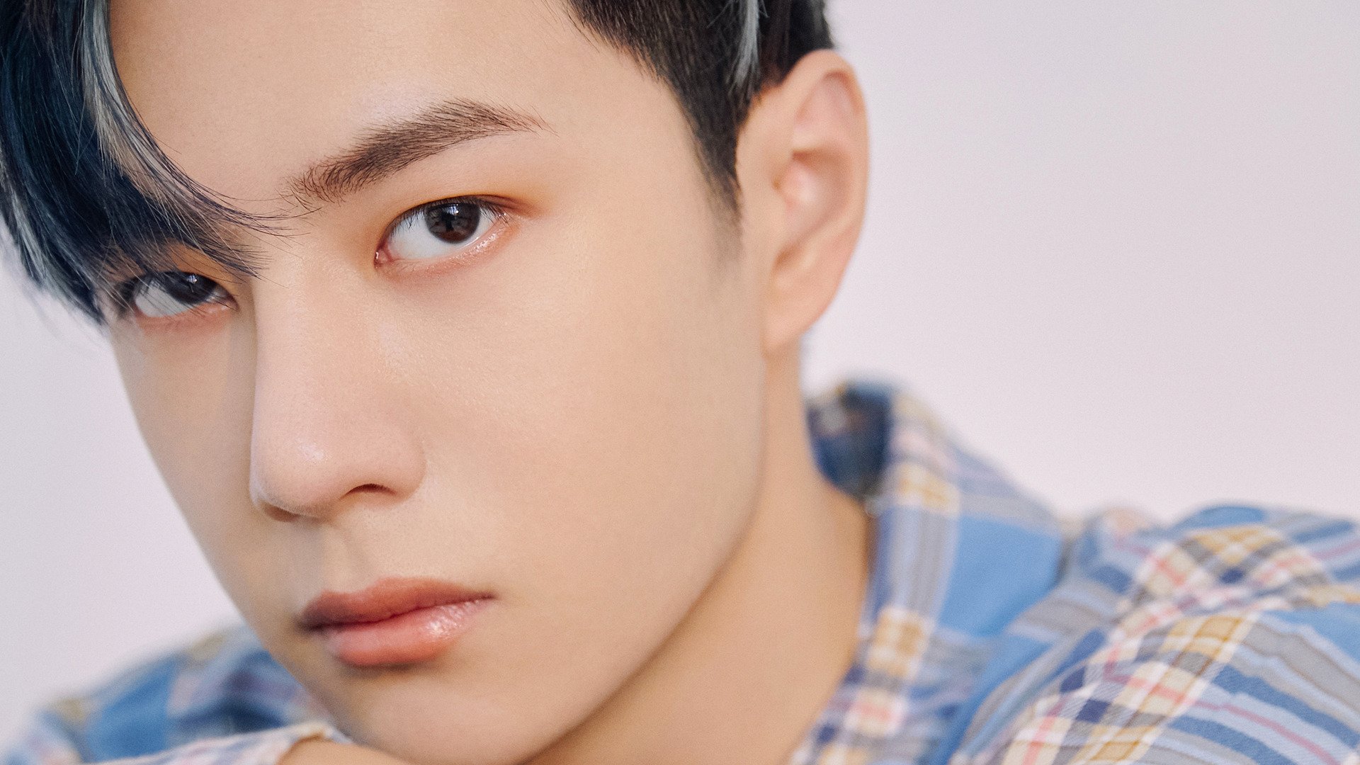 跨界巅峰对决，哈兰德关键节点连续得分，尤文对阵波兰演绎足球奇幻之夜