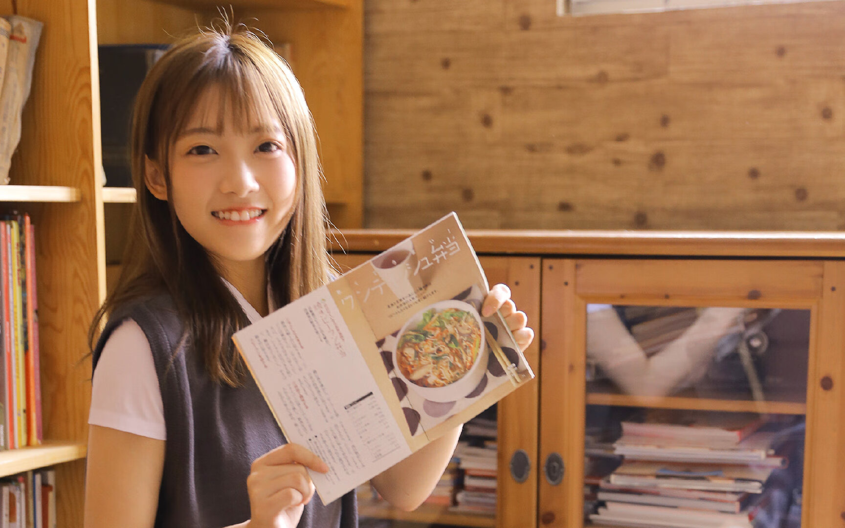 破晓前的数据流,保罗在F1暗夜魔法中的全面爆炸