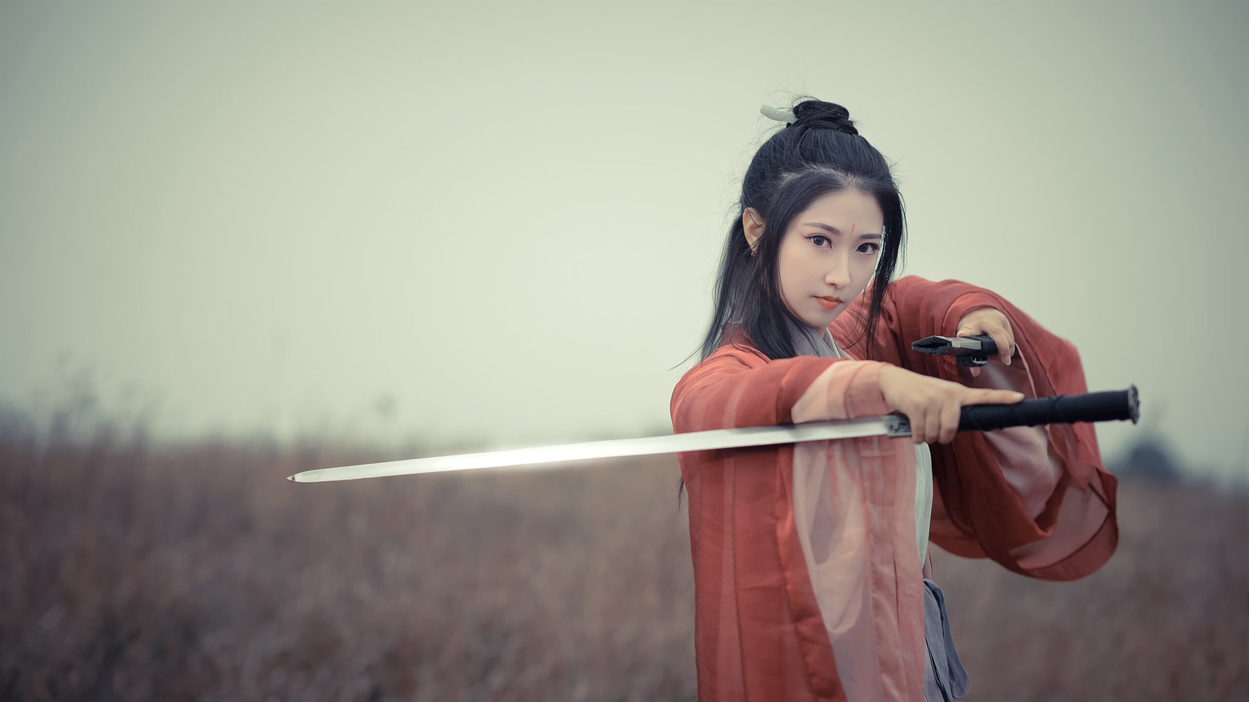 绿茵场与沙漠的对话,伊拉克式防守哲学如何让梅西成为孤胆英雄