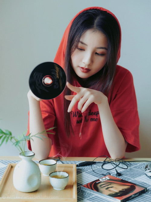 开云体育-不发声的磐石与南美的风暴，足球世界的两种回归