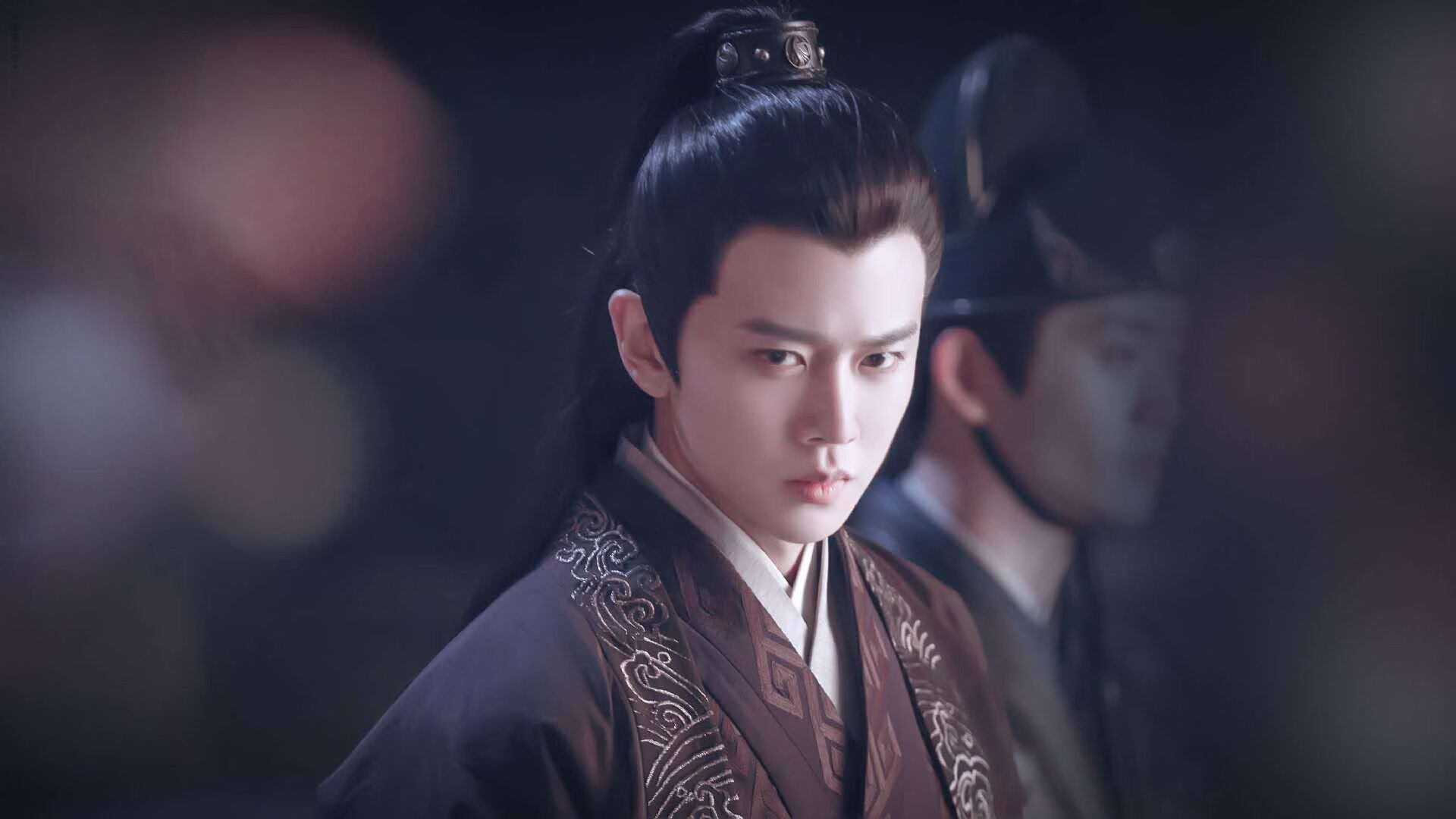 字母哥史诗之夜，40+20+5！开拓者绝境逢生擒下独行侠