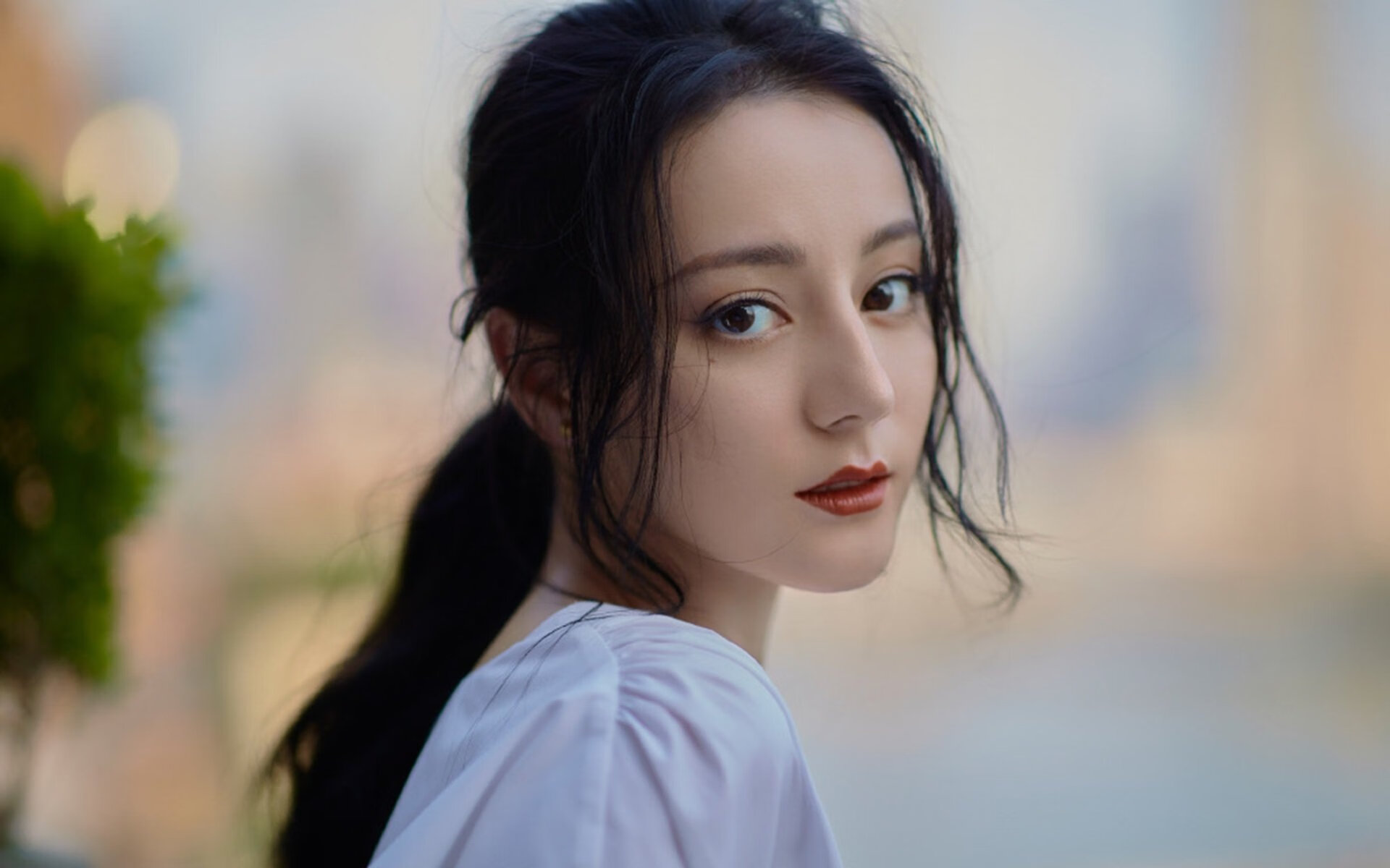 国旗阴影下的救赎，当德布劳内为乌克兰戴上荆棘之冠